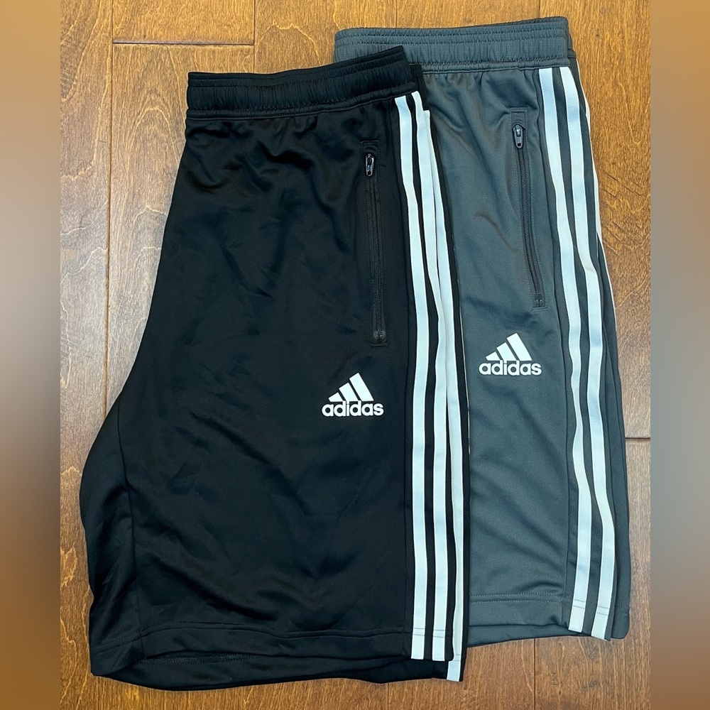 Adidas Primeblue Aeroready *2 pair bundle* - 9” short, men’s L, zip pockets